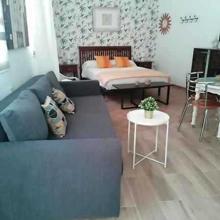 Apartamento Abadia Malaga Exterior photo